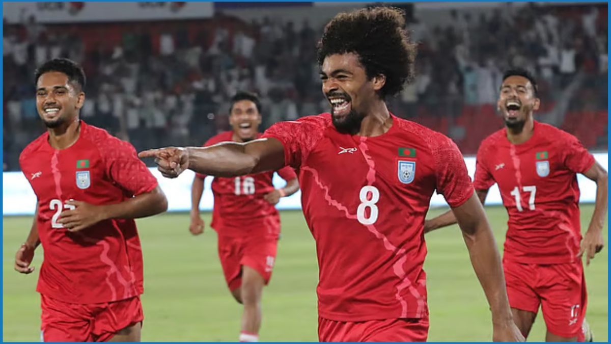 হামজার গোলে এগিয়ে বাংলাদেশ, গর্জে উঠল স্টেডিয়াম!