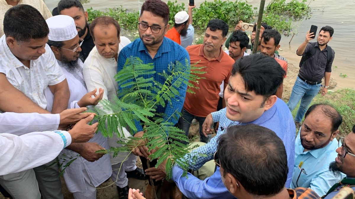 ব্রাহ্মণবাড়িয়ায় ঋতুভিত্তিক ফুলগাছ রোপণ প্রকল্পের উদ্বোধন