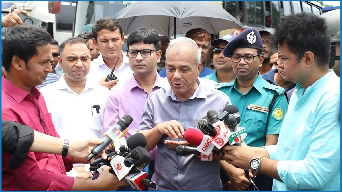 নিয়ম মেনে চললে আইনশৃঙ্খলা পরিস্থিতি ও যানজট উভয়ই নিয়ন্ত্রণে থাকবে : স্বরাষ্ট্র উপদেষ্টা