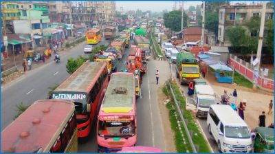 ঢাকা-টাঙ্গাইল মহাসড়কে তীব্র যানজট