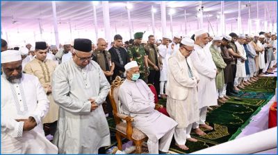 জাতীয় ঈদগাহে ঈদের নামাজ আদায় করলেন প্রধান উপদেষ্টা