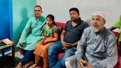 প্রয়াত শ্রমিক দল নেতার পরিবারের পাশে ব্যারিস্টার সায়েম