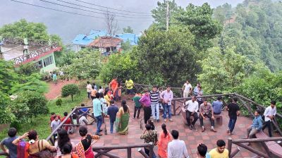 ঈদে টানা ছুটিতে পর্যটকের ঢল নেমেছে পাহাড় কন্যা বান্দরবানে