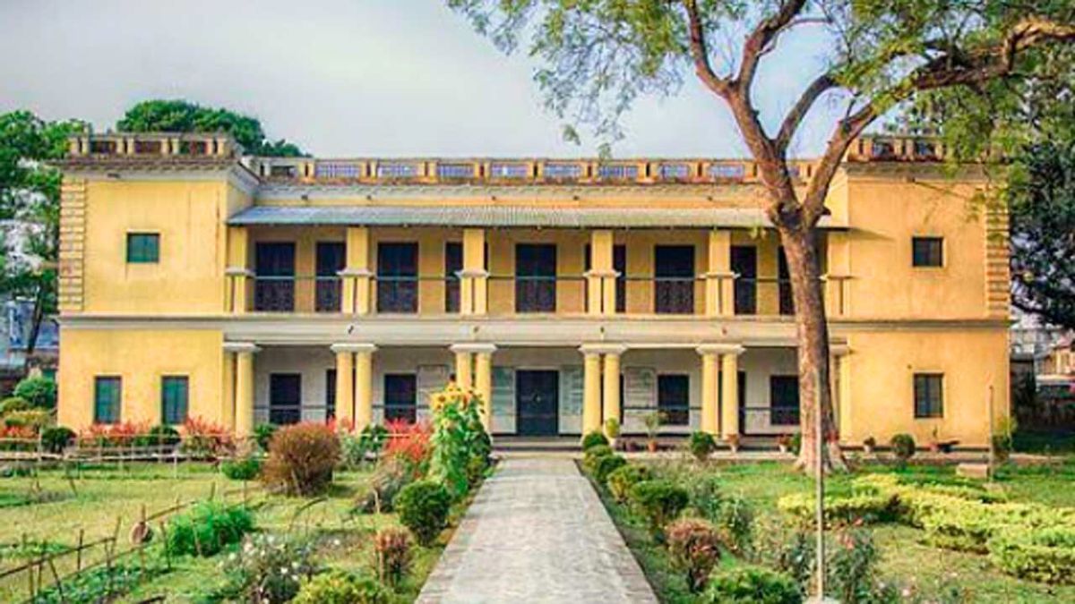 রবীন্দ্র কাছারিবাড়িতে দর্শনার্থী প্রবেশ অনির্দিষ্টকালের জন্য বন্ধ