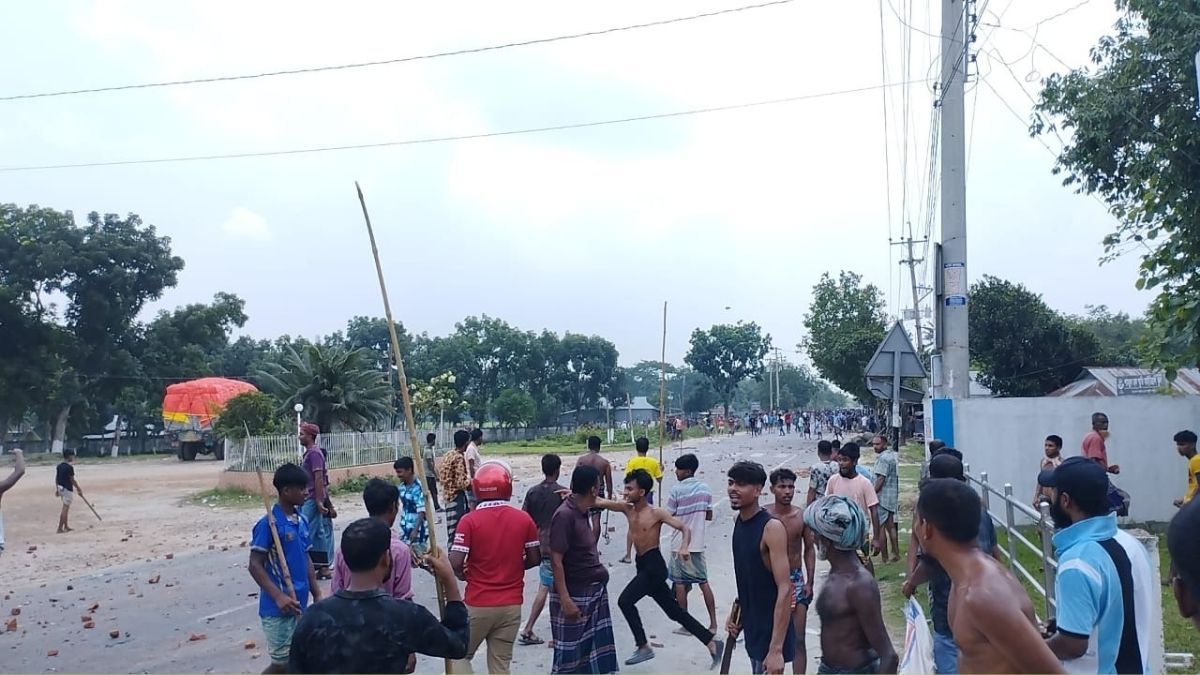 ময়মনসিংহে দু’গ্রামের সংঘর্ষে আহত ২০, মহাসড়কে যানজট