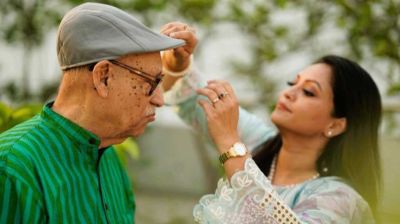 বাবা দিবসের গানে আবুল হায়াত ও রিচি সোলায়মান
