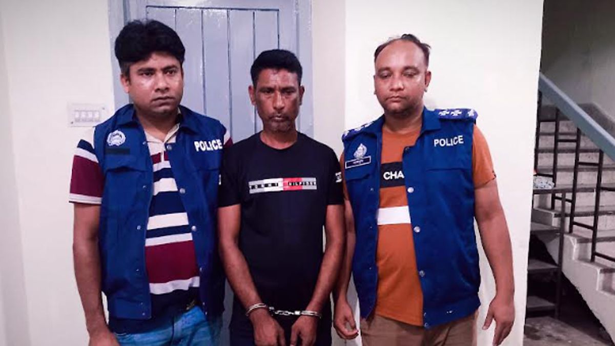 এটিএম বুথের ভেতরে কিশোরীকে ধর্ষণ, সেই নিরাপত্তাকর্মী গ্রেপ্তার