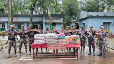 শ্মশানঘাট থেকে ৮ লাখ টাকার ভারতীয় পণ্য জব্দ