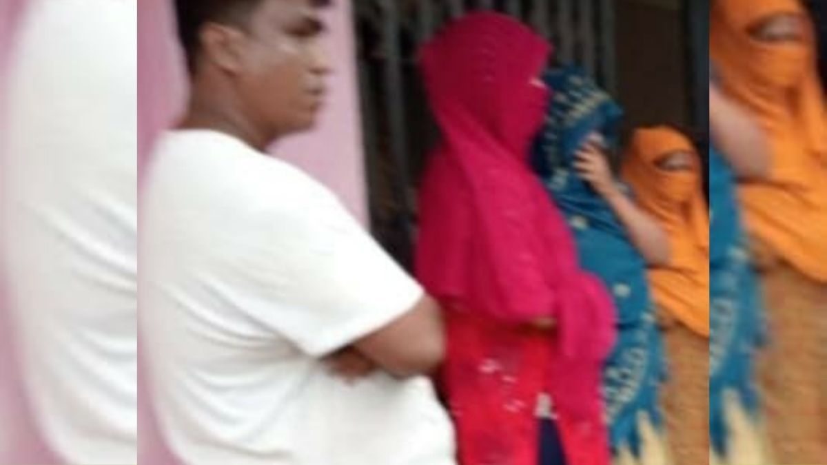 তাড়াশে ৩ নারীসহ শ্রমিক লীগ নেতা আটক