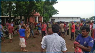 হিলি স্থলবন্দরের পানামা পোর্টে শ্রমিকদের কর্মবিরতি