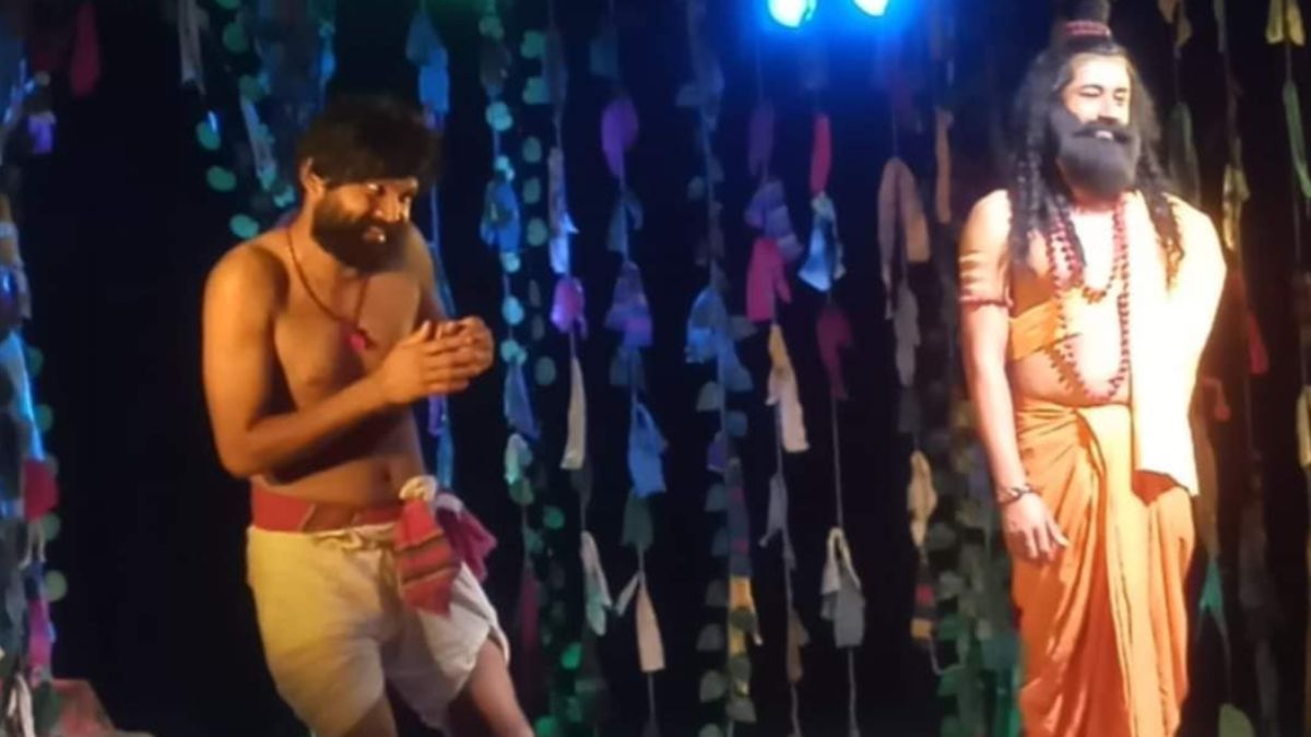 ‘উত্তরণ’ নাটকের ৩৩তম প্রদর্শনী বৃহস্পতিবার