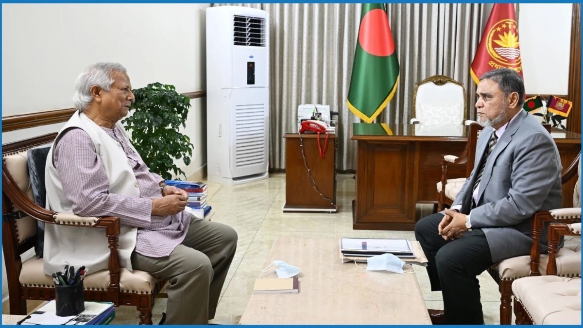 প্রধান উপদেষ্টার সঙ্গে সিইসির সৌজন্য সাক্ষাৎ