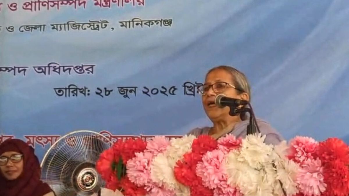গুঁড়া দুধ আমদানিকে লজ্জাজনক বললেন উপদেষ্টা