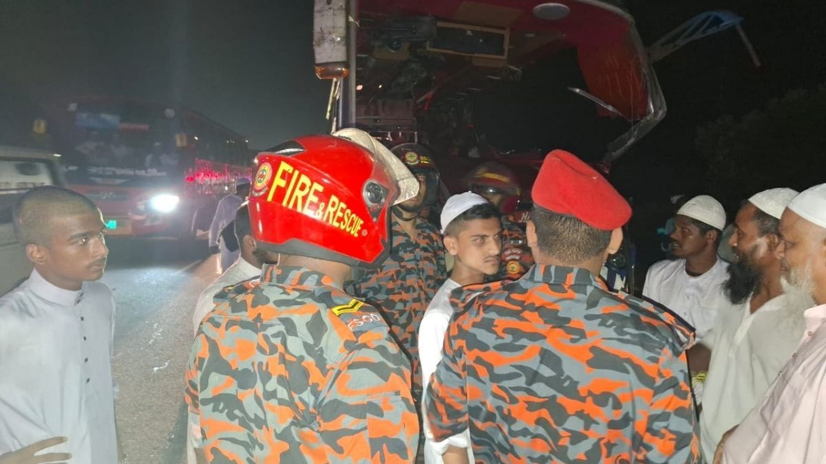 ঢাকা-মাওয়া এক্সপ্রেসওয়েতে ভয়াবহ দুর্ঘটনায় নিহত ৪