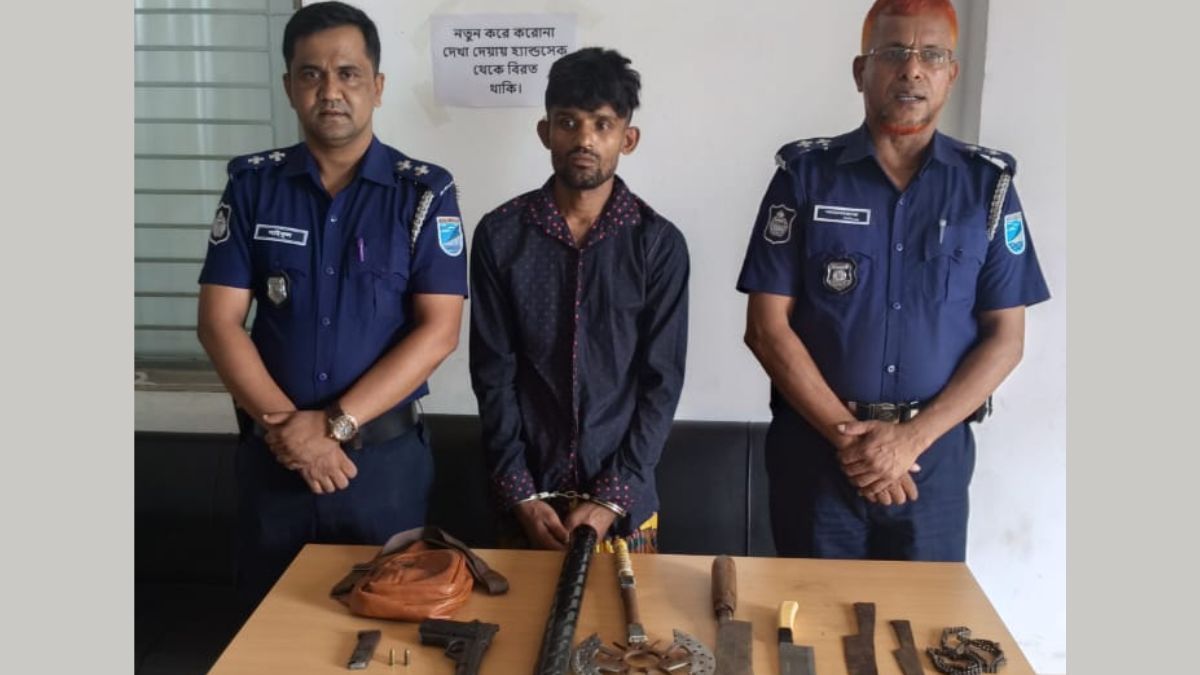 আশুলিয়ায় অস্ত্রসহ যুবক গ্রেপ্তার