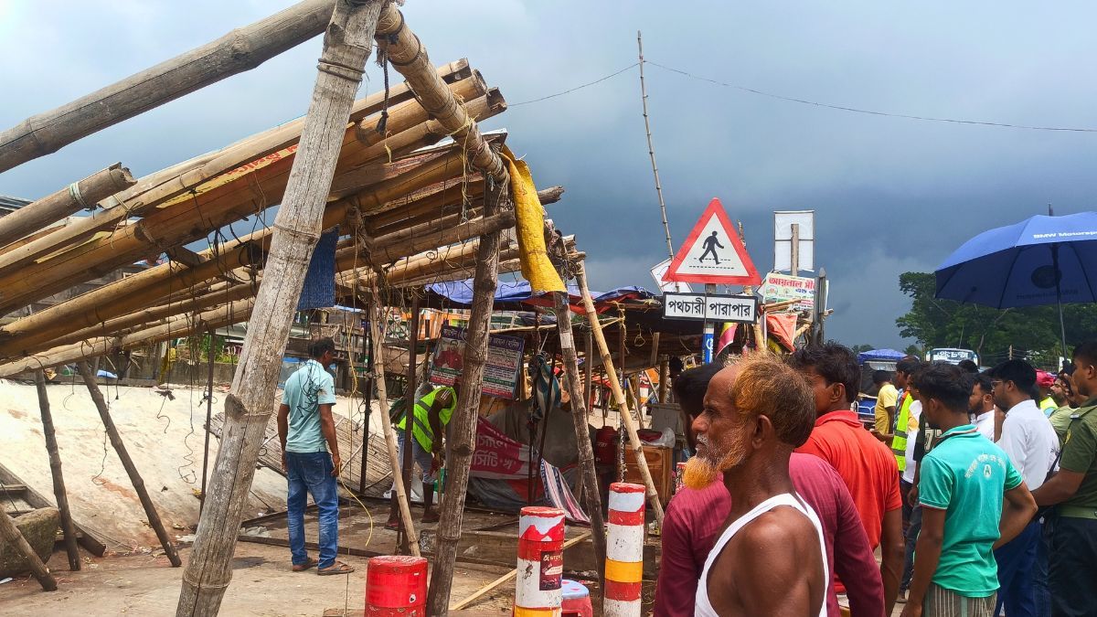 ভাঙ্গায় বাস টার্মিনাল এলাকায় অবৈধ স্থাপনা উচ্ছেদ