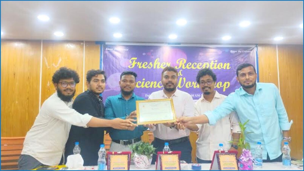 কুবি সায়েন্স ক্লাবের নবীনবরণ ও বিজ্ঞান কর্মশালা অনুষ্ঠিত