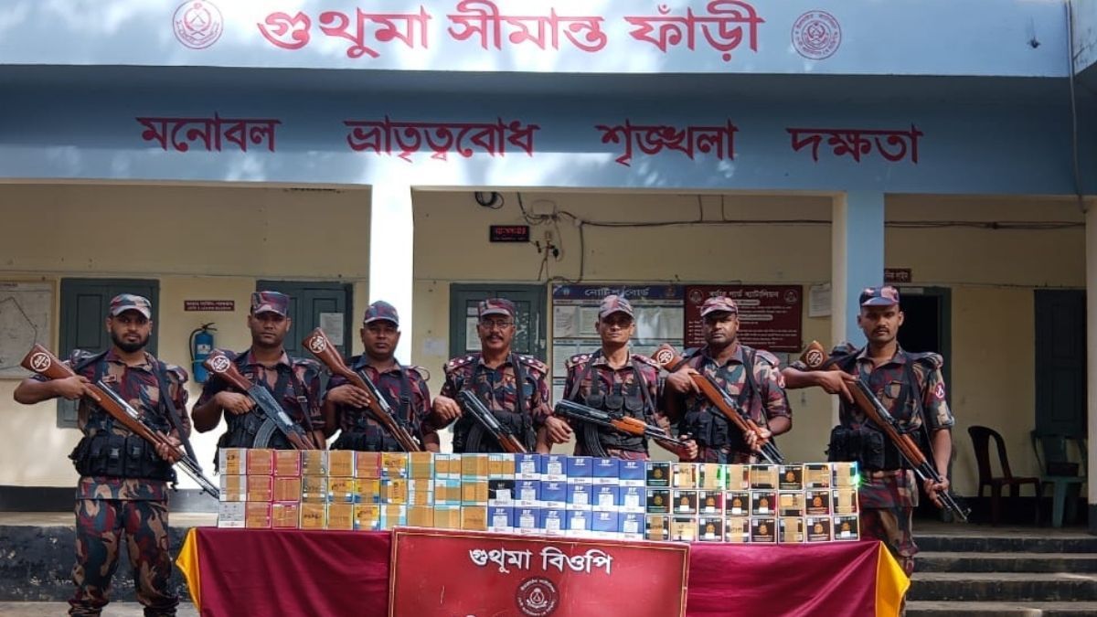 ফেনীতে কোটি টাকার ভারতীয় মালামাল জব্দ