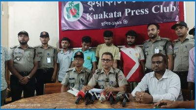 কুয়াকাটায় ইয়াবা-ক্রিস্টাল আইচসহ ৪ যুবক গ্রেপ্তার