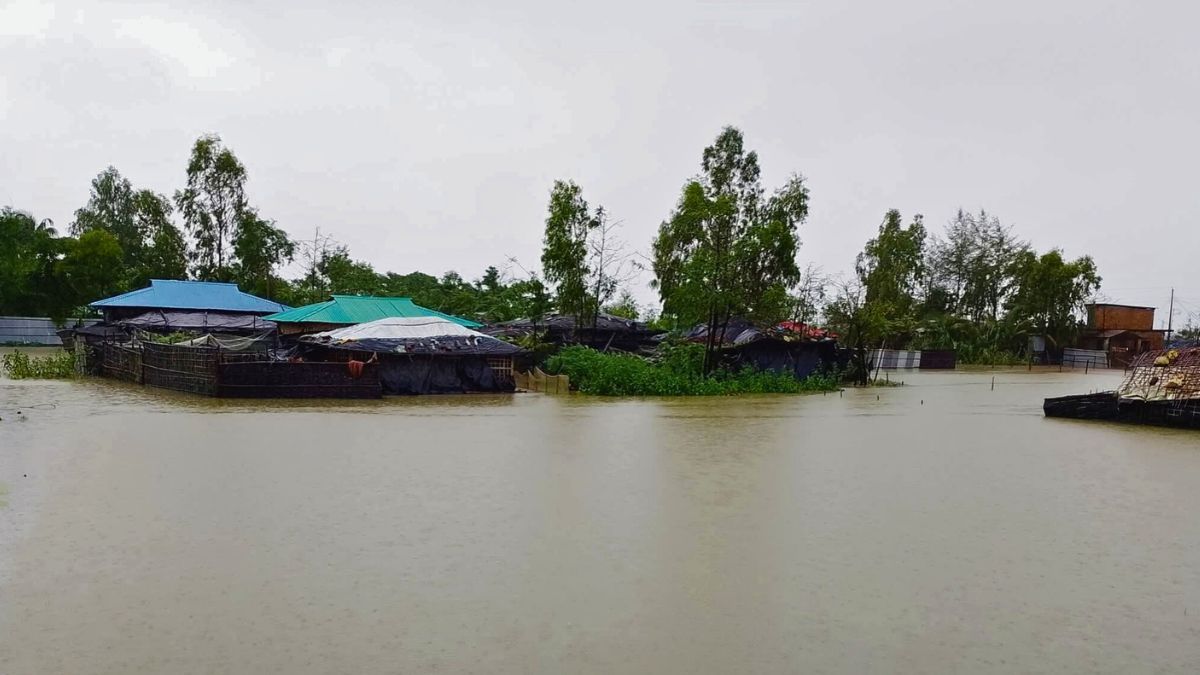 টেকনাফে টানা বর্ষণে প্লাবিত অর্ধশতাধিক গ্রাম, দুই হাজার পরিবার পানিবন্দি