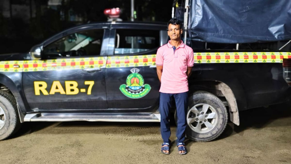 ফেনীতে ১৬ মামলার পলাতক আসামি সাদ্দাম গ্রেপ্তার