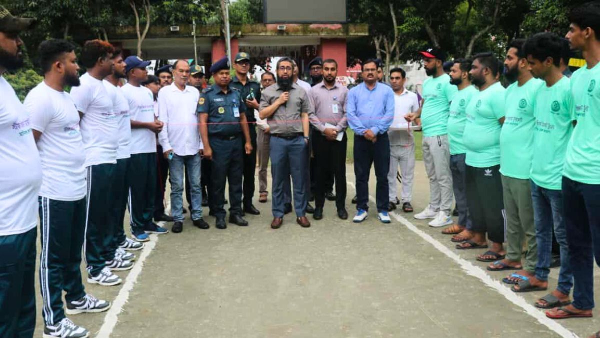 কারাগারে নকশিকাঁথা তৈরির মাধ্যমে নারীদের পুনর্বাসনের উদ্যোগ