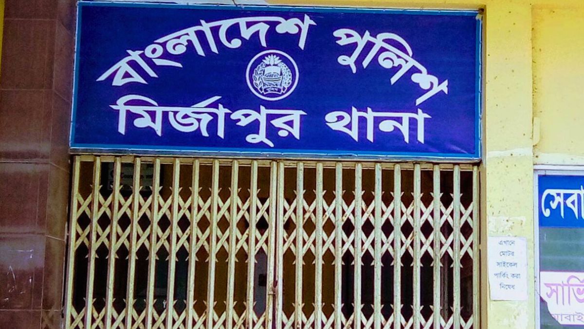 মির্জাপুরে ডিবি পরিচয়ে চালককে মারধর, অটো ছিনতাই