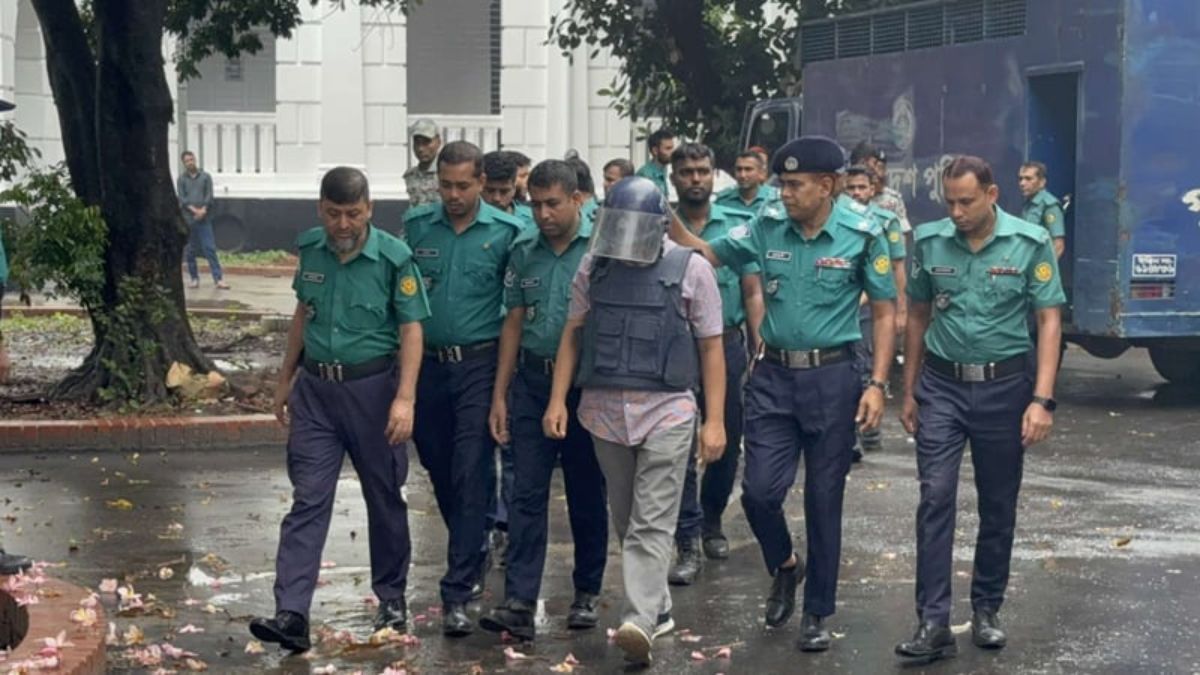 সাবেক আইজিপি মামুনকে ট্রাইব্যুনালে হাজির