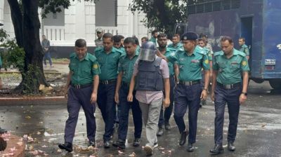 সাবেক আইজিপি মামুনকে ট্রাইব্যুনালে হাজির