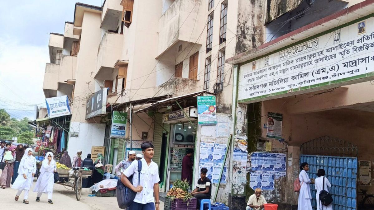 নম্বর না পাঠানোয় মজিদিয়া কামিল মাদ্রাসার ২৫ শিক্ষার্থী ফেল