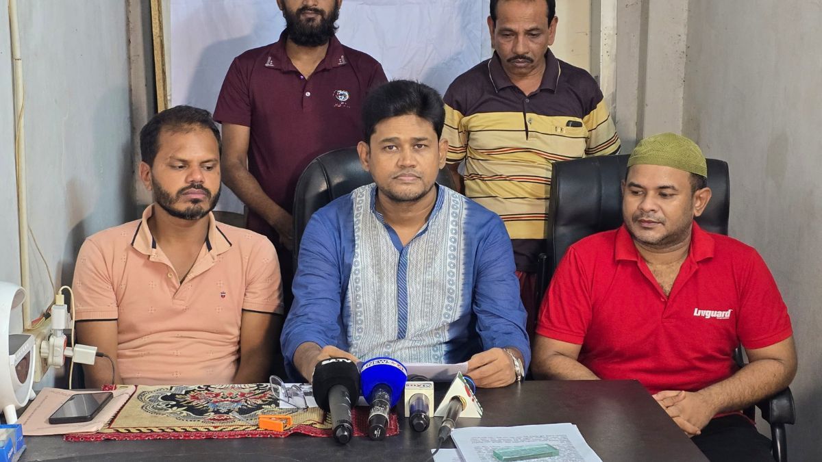 চাঁদাবাজির অপপ্রচারের প্রতিবাদে নরসিংদীতে সংবাদ সম্মেলন