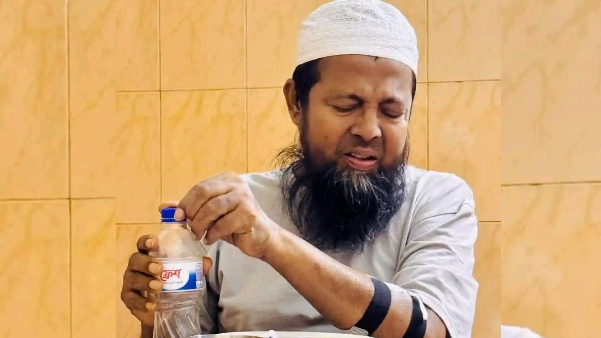 লালমাটিয়া মাদরাসার শাইখুল হাদিস হাসপাতালে ভর্তি, দেশবাসীর দোয়া কামনা
