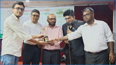কাজী ইফতেখার রহমান পেলেন শেরে বাংলা আইকনিক অ্যাওয়ার্ড