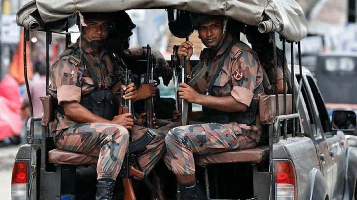 গোপালগঞ্জে ৪ প্লাটুন বিজিবি মোতায়েন