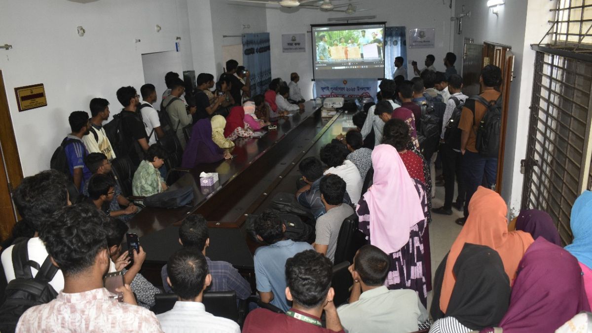 ‘জুলাই পুনর্জাগরণ’ উপলক্ষে পিবিপ্রবিতে চলচ্চিত্র প্রদর্শনী