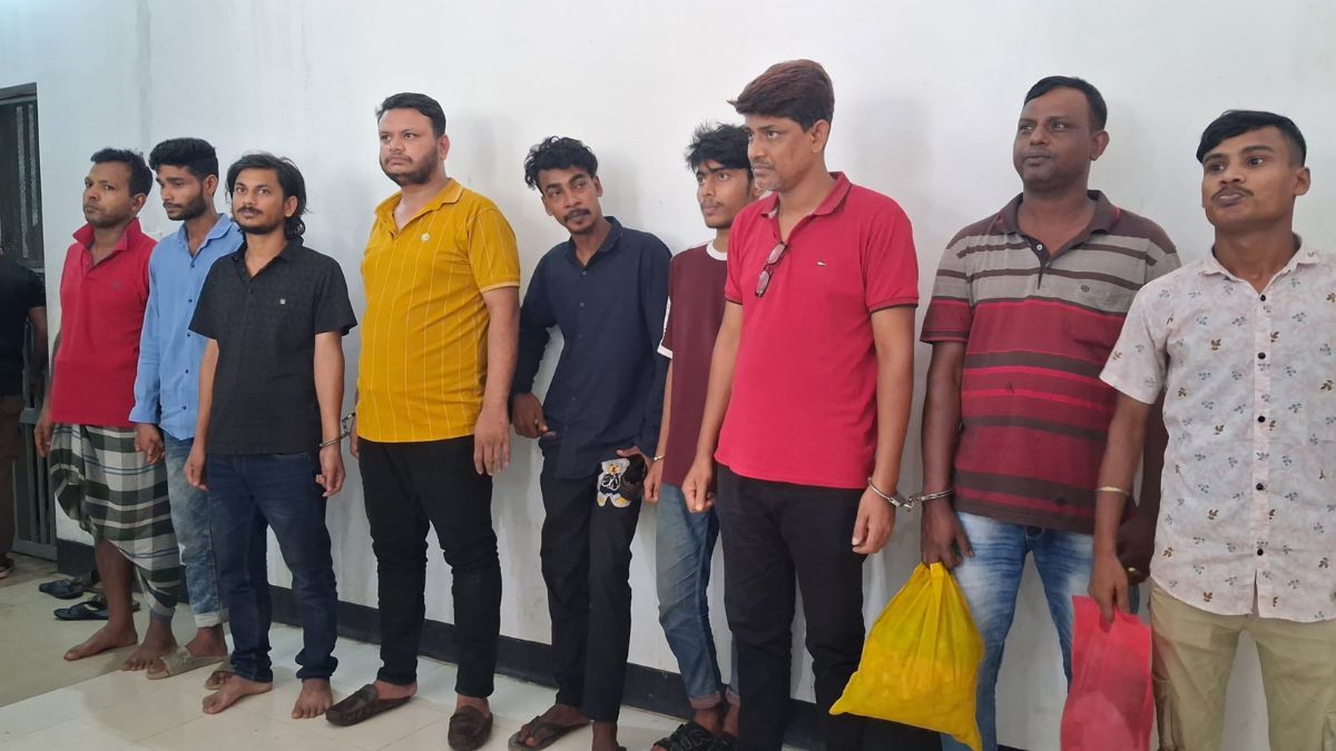 আশুলিয়ায় চাঁদাবাজির মামলায় স্বেচ্ছাসেবক দল নেতাসহ গ্রেপ্তার ১০
