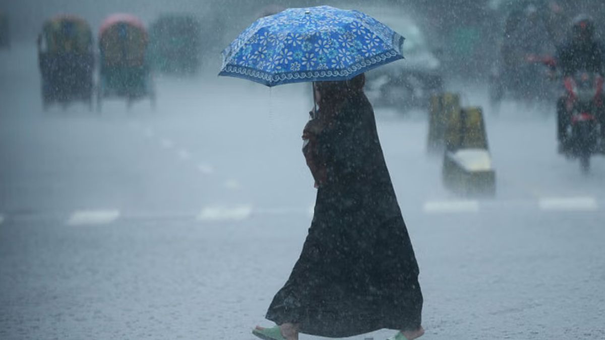 বজ্রসহ ভারি বর্ষণের আশঙ্কা