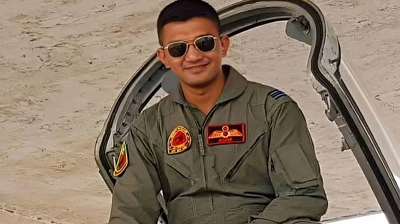 নিহত পাইলট তৌকিরের পরিবারকে হেলিকপ্টারে আনা হলো ঢাকায়