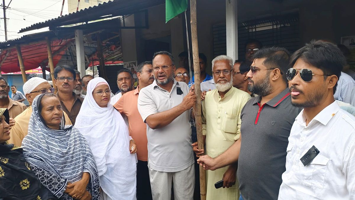 জয়পুরহাটে মাইলস্টোন কলেজে নিহতের শিক্ষার্থীদের স্মরণে বিএনপির শোক