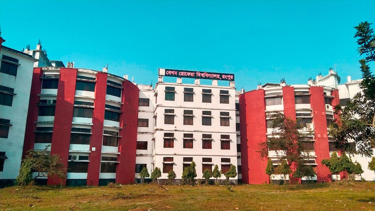 রাজধানীর উত্তরায় প্রশিক্ষণ বিমান বিধ্বস্তের ঘটনায় বেরোবি উপাচার্যের শোক