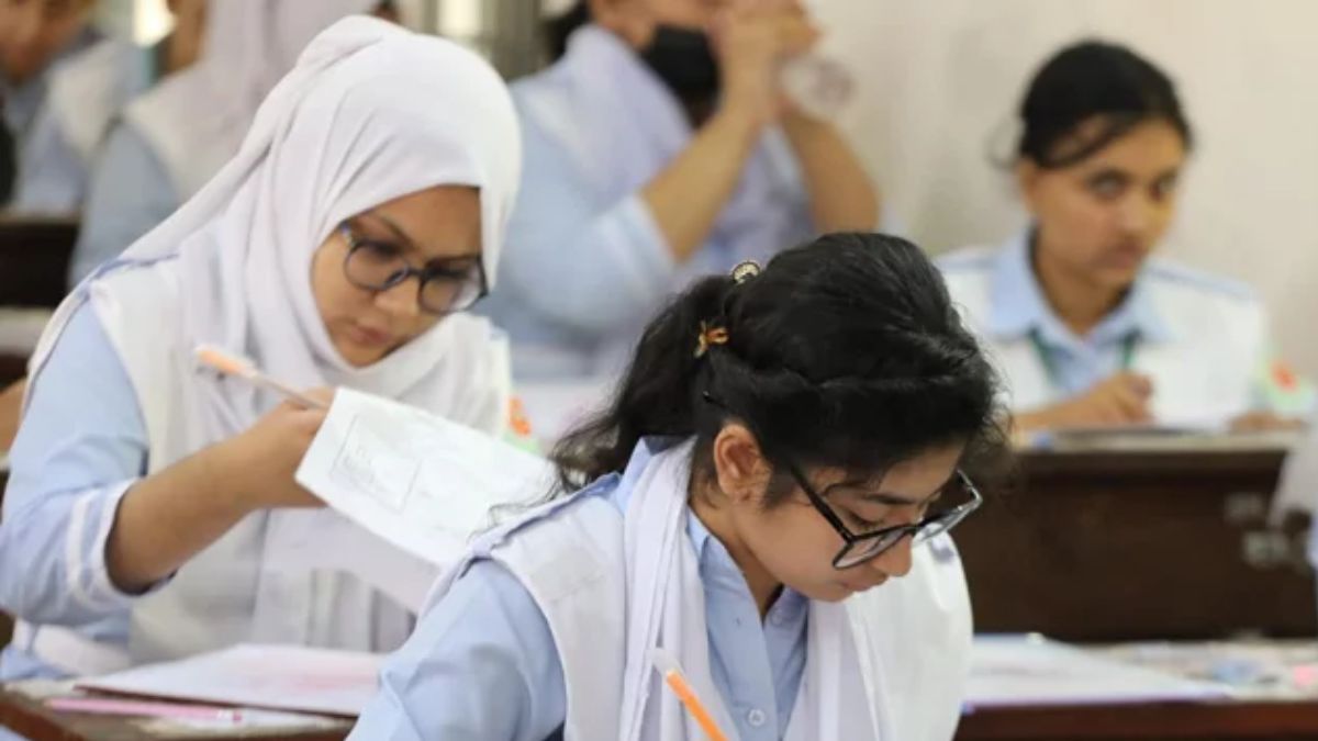 বৃহস্পতিবারের এইচএসসি পরীক্ষাও স্থগিত