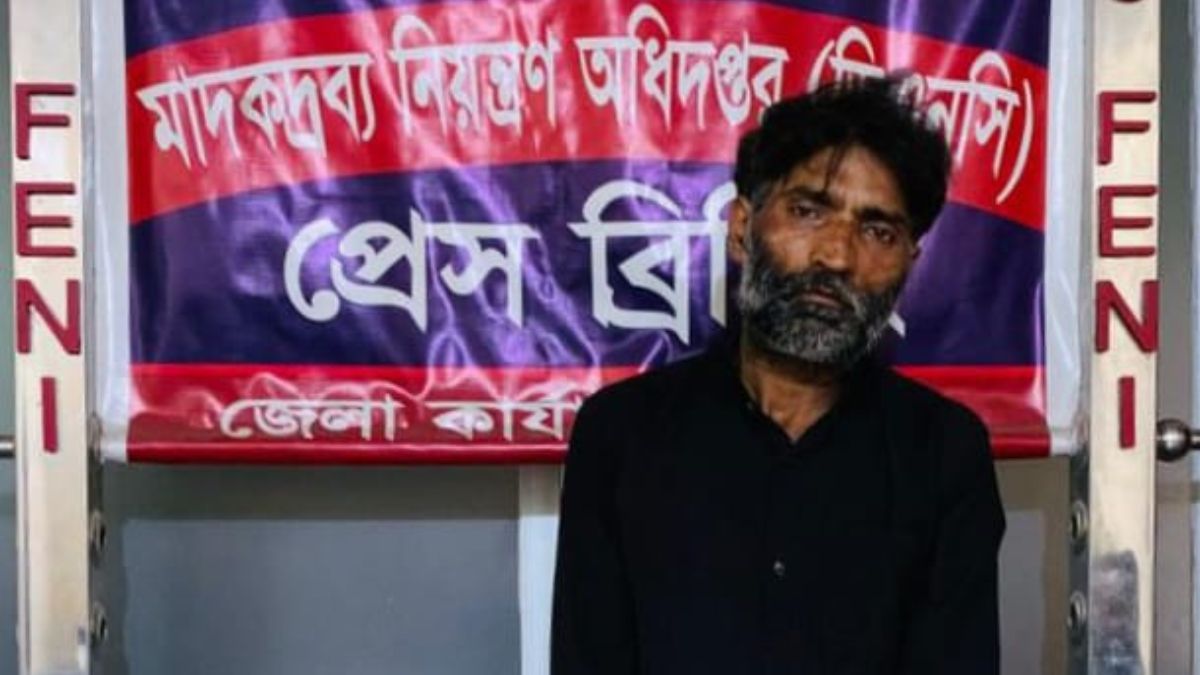 ফেনীতে ইয়াবাসহ মাদক কারবারি আটক