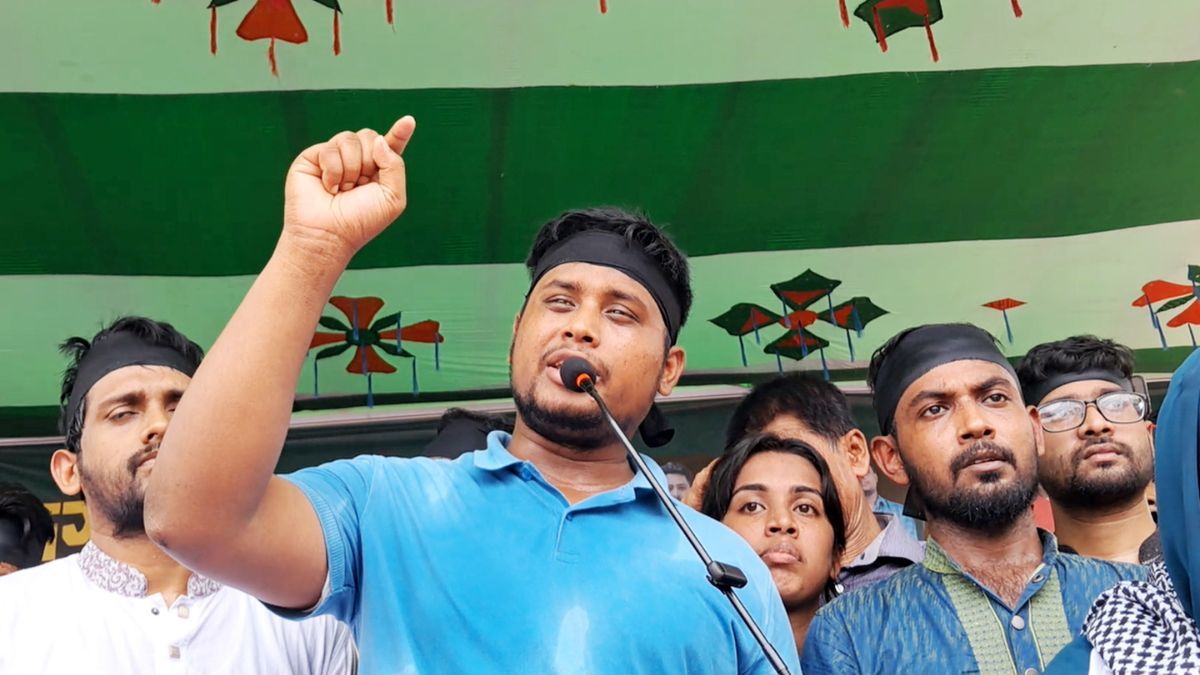 মাহরীন চৌধুরীকে রাষ্ট্রীয় মর্যাদা দিতে না পারা আমাদের ব্যর্থতা : হাসনাত