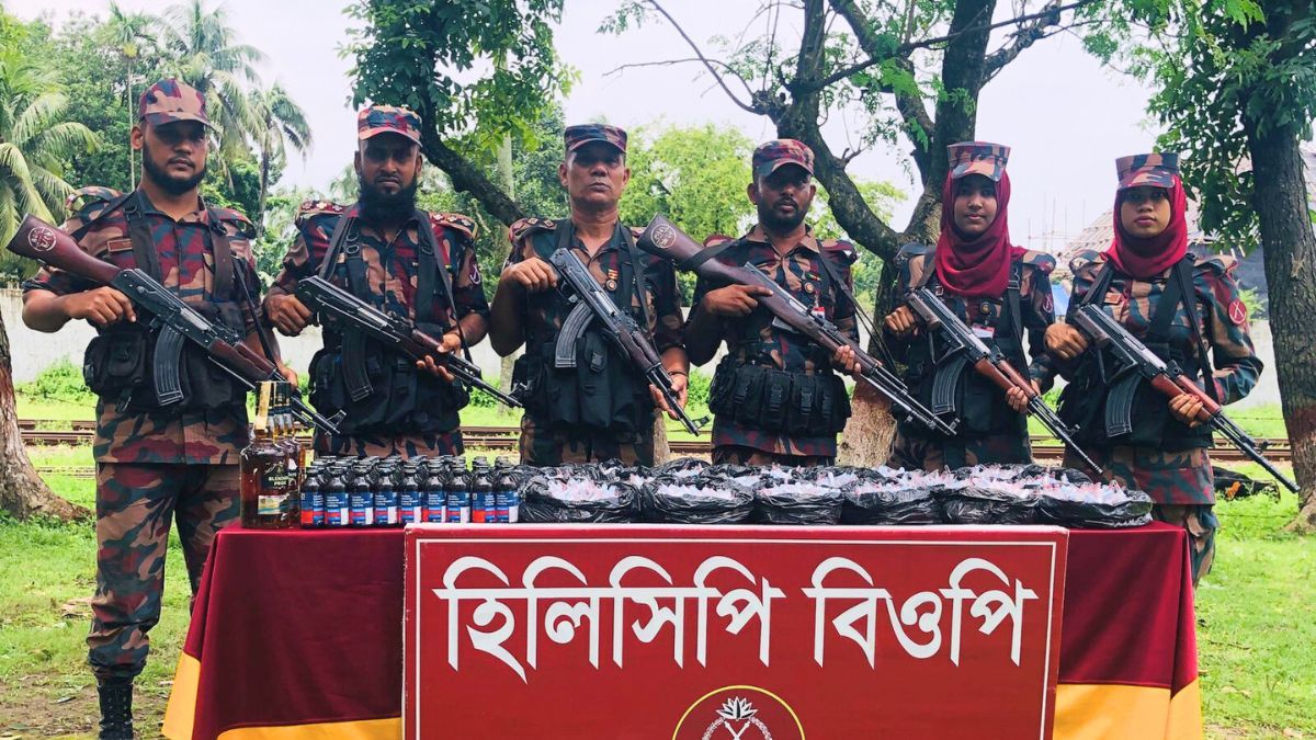 হিলি সীমান্তে ১৩ লাখ টাকার মাদক জব্দ