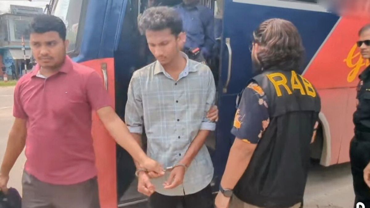 মাগুরায় বাসে তল্লাশি চালিয়ে ইয়াবাসহ যুবক গ্রেপ্তার