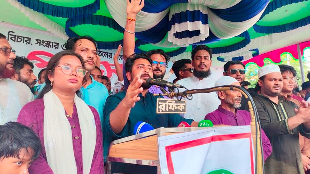 হাসিনা ফিটনেসবিহীন রাষ্ট্র দিয়ে গেছেন