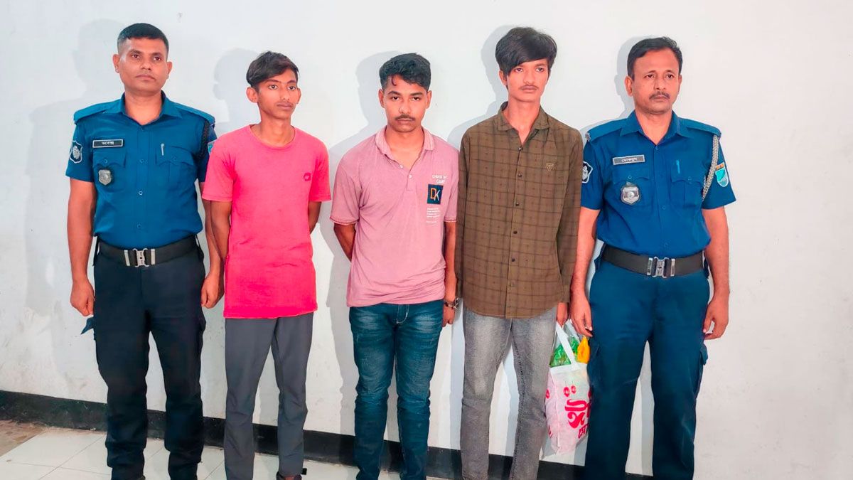 আশুলিয়ায় ৮ম শ্রেণীতে পড়ুয়া প্রেমিকাকে পালাক্রমে ধর্ষণ, গ্রেপ্তার ৩