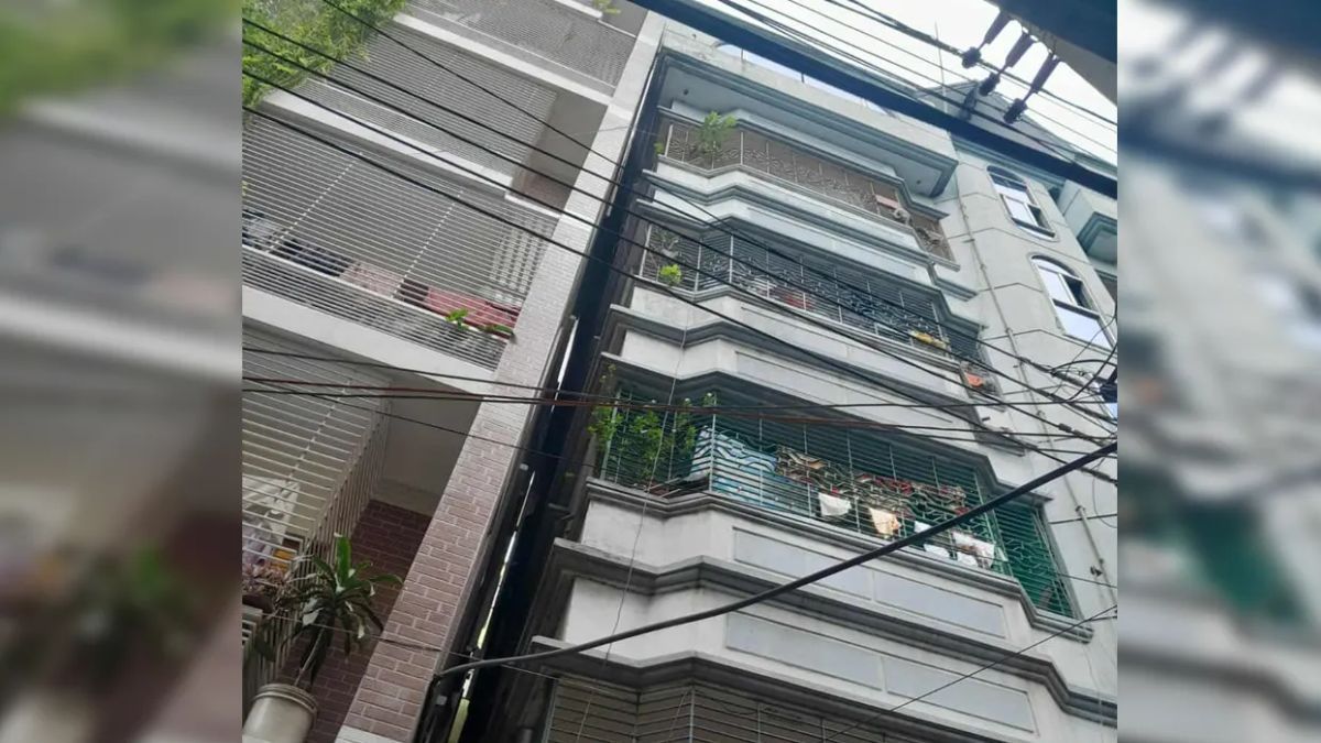 রাজধানীতে হেলে পড়ল বহুতল ভবন