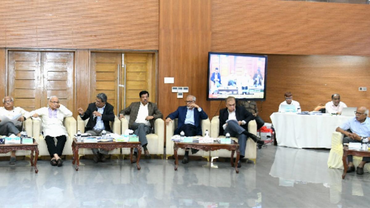 এক ব্যক্তি ১০ বছরের বেশি প্রধানমন্ত্রী নয়, একমত সব দল