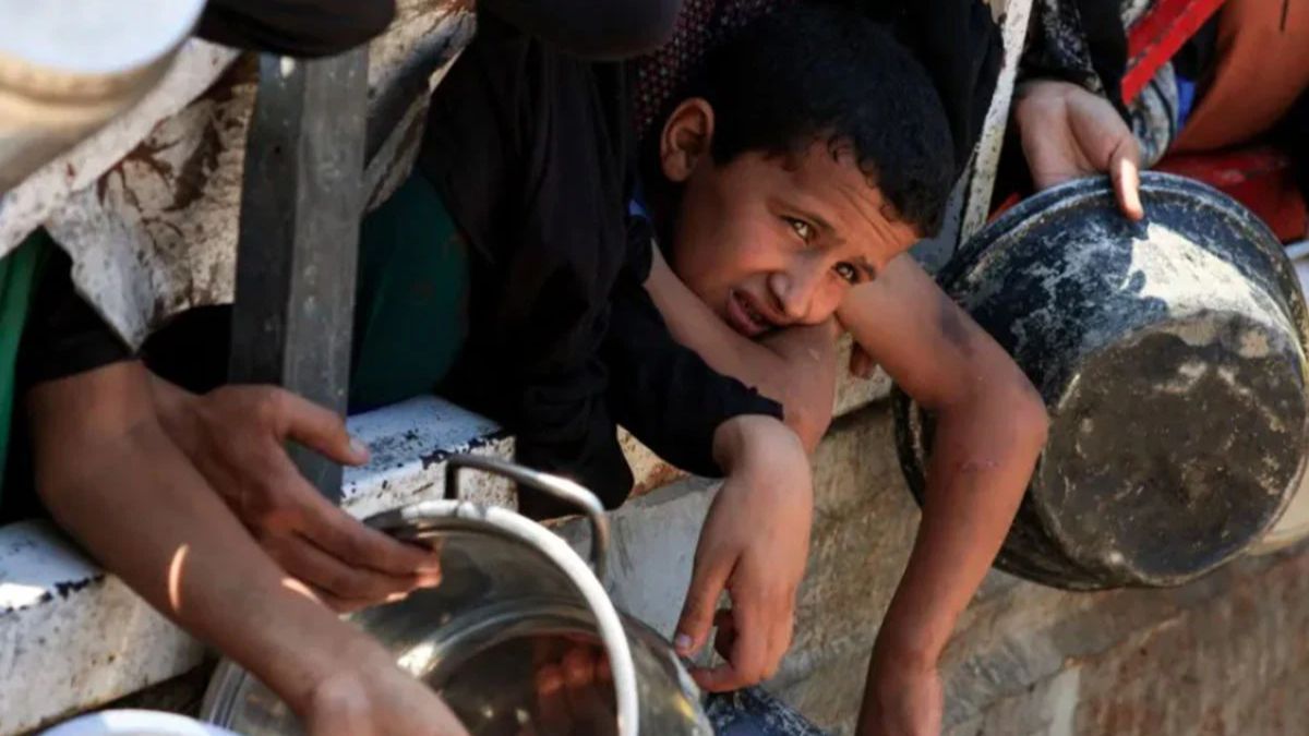 ইসরায়েলি হামলায় একদিনে ৭১ ফিলিস্তিনি নিহত